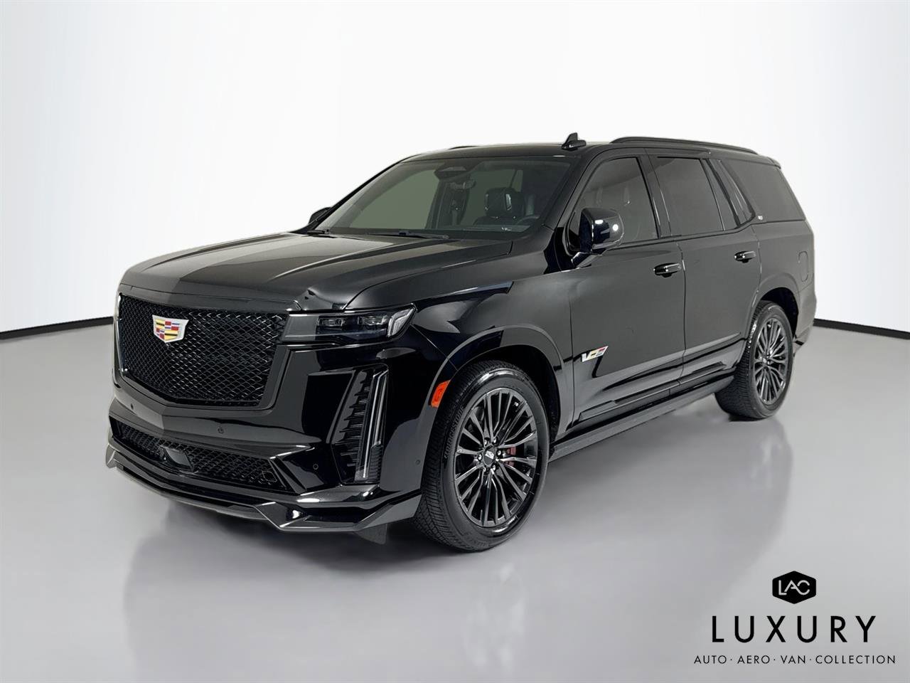 Used 2023 Cadillac Escalade V w/ LPO, Floor Liner Package image 10