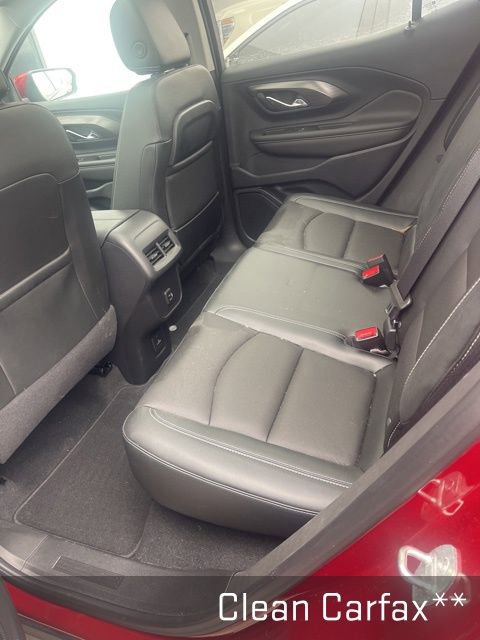 Used 2023 GMC Terrain SLT image 13