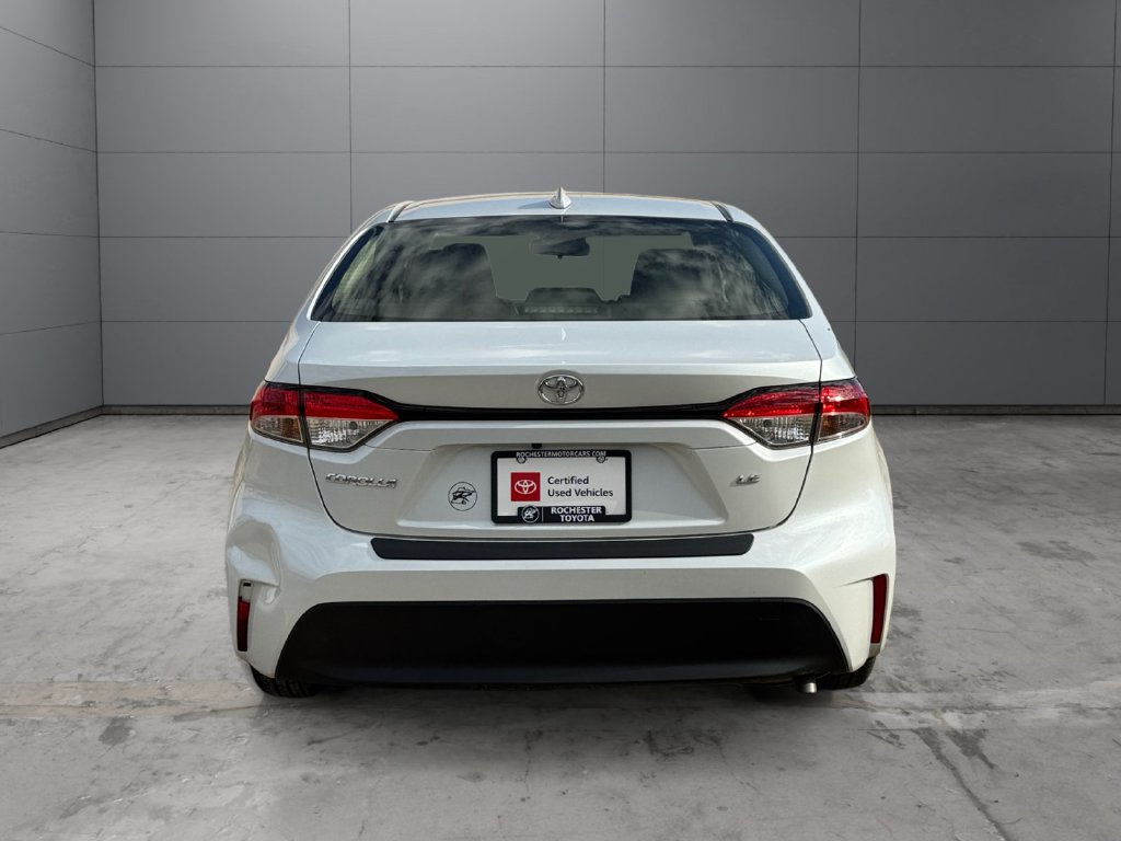 Used 2023 Toyota Corolla LE w/ Carpet Mat Package (TMS) FWD image 4