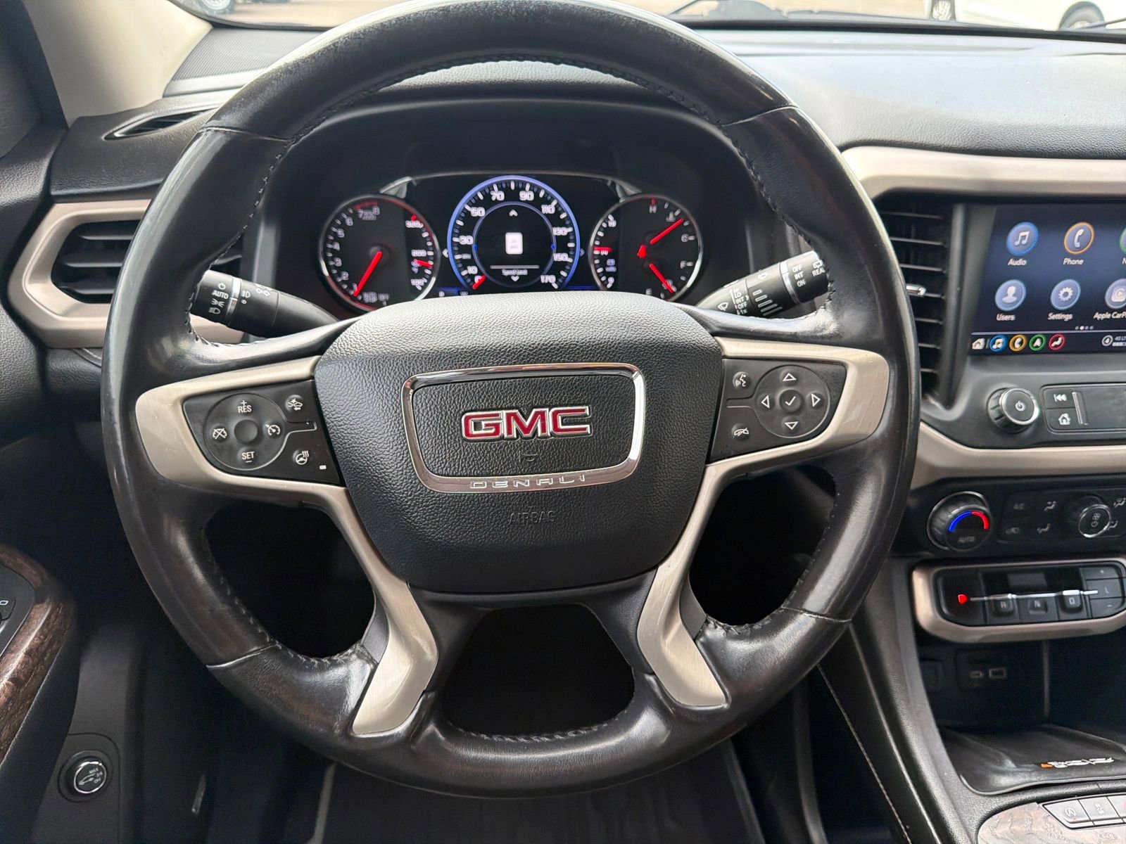 Used 2021 GMC Acadia Denali w/ Denali Ultimate Package image 24