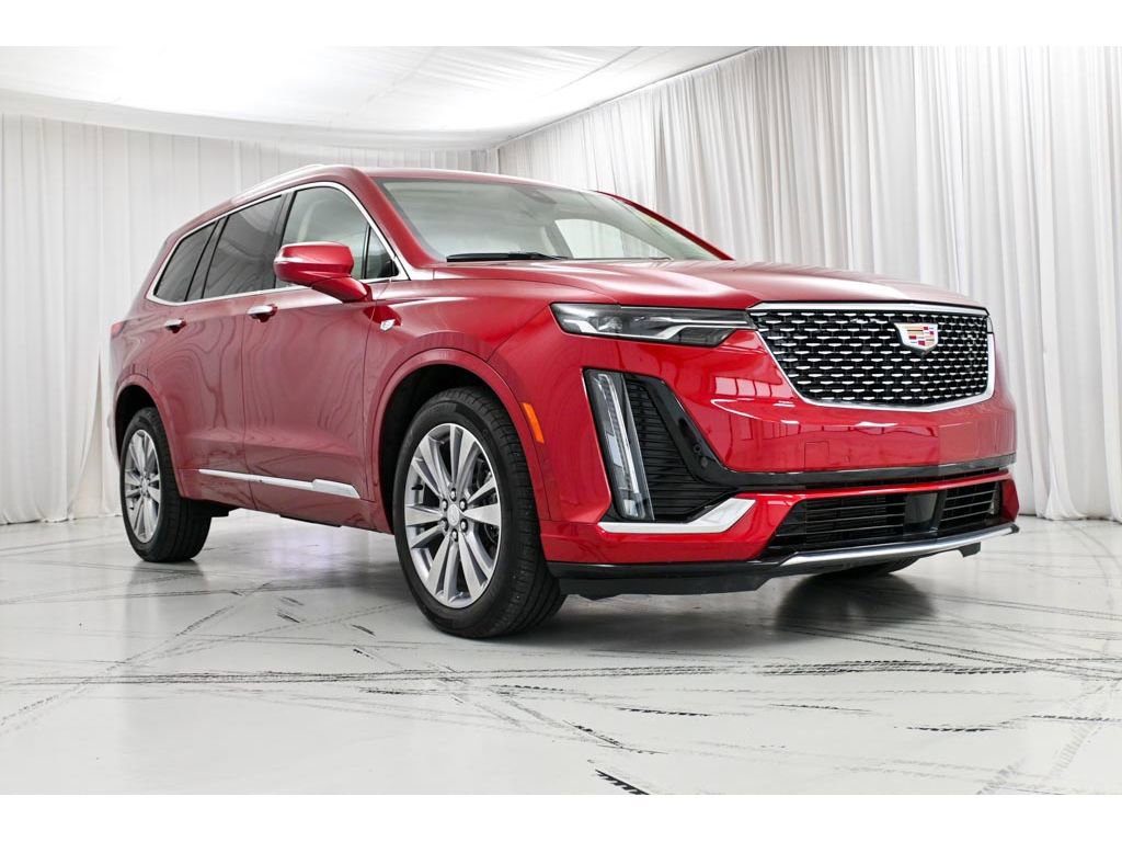 Used 2024 Cadillac XT6 Premium Luxury w/ Technology Package AWD/4WD image 2