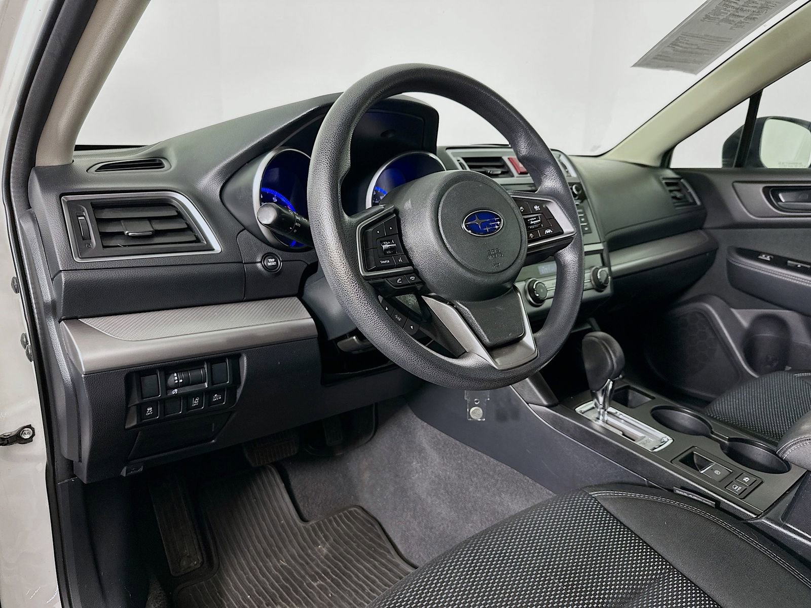 Used 2019 Subaru Outback 2.5i image 10