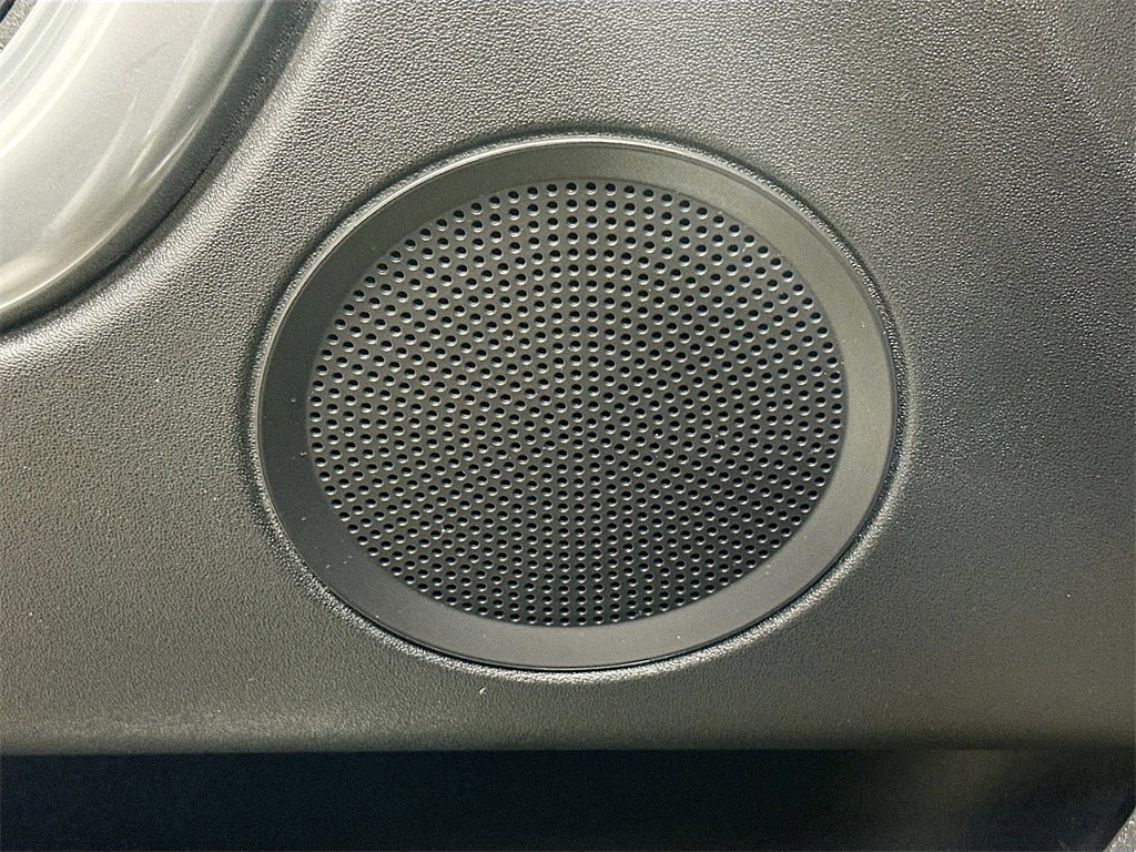 Used 2018 Land Rover Discovery Sport HSE image 20