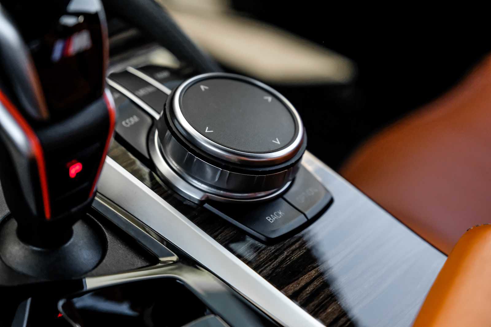 Used 2023 BMW M5 image 22