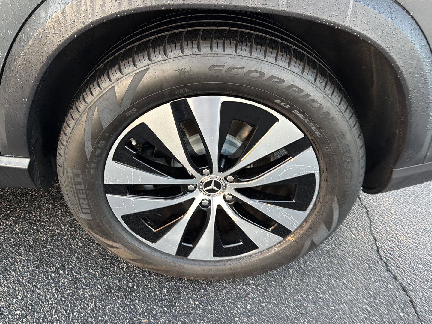 Used 2024 Mercedes-Benz GLE 350 4MATIC image 30