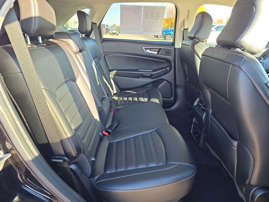 Used 2023 Ford Edge SEL w/ Convenience Package image 35