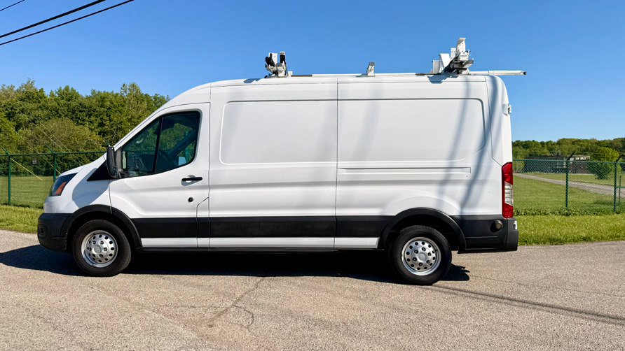 Used 2021 Ford Transit 250 Medium Roof AWD image 2