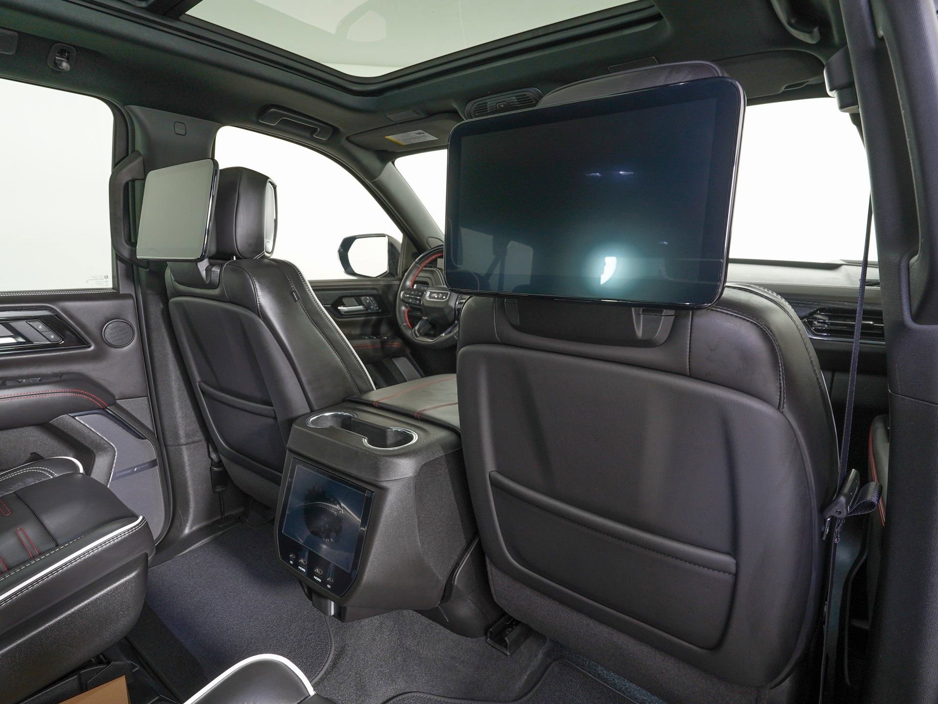 Used 2026 GMC Yukon XL AT4 Ultimate image 11