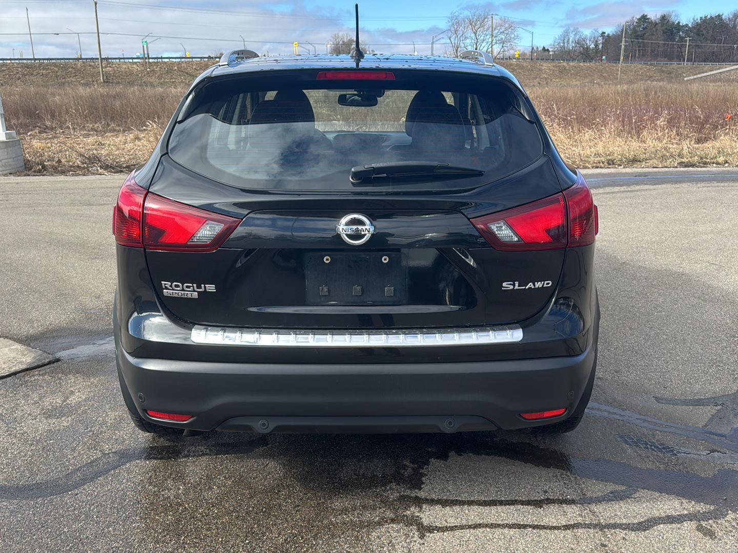 Used 2019 Nissan Rogue Sport SL w/ Premium Package image 4