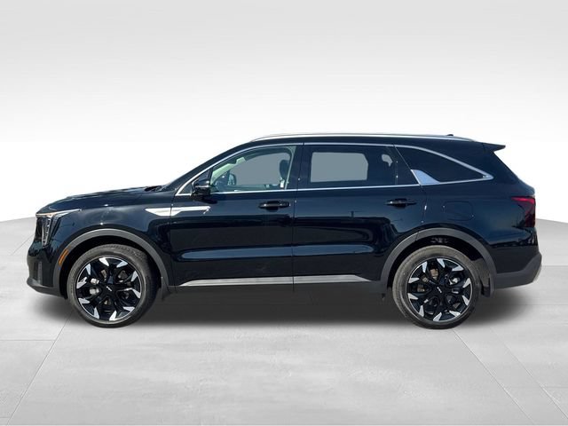 Certified 2026 Kia Sorento EX AWD/4WD image 2