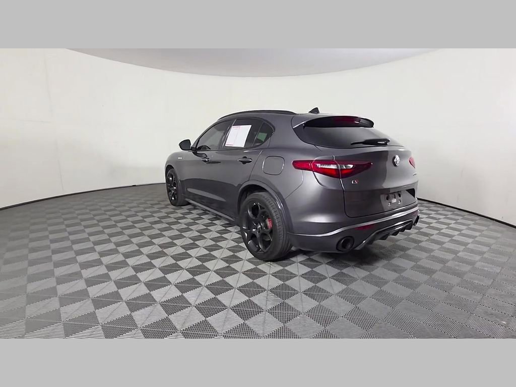Used 2023 Alfa Romeo Stelvio Veloce AWD/4WD image 45