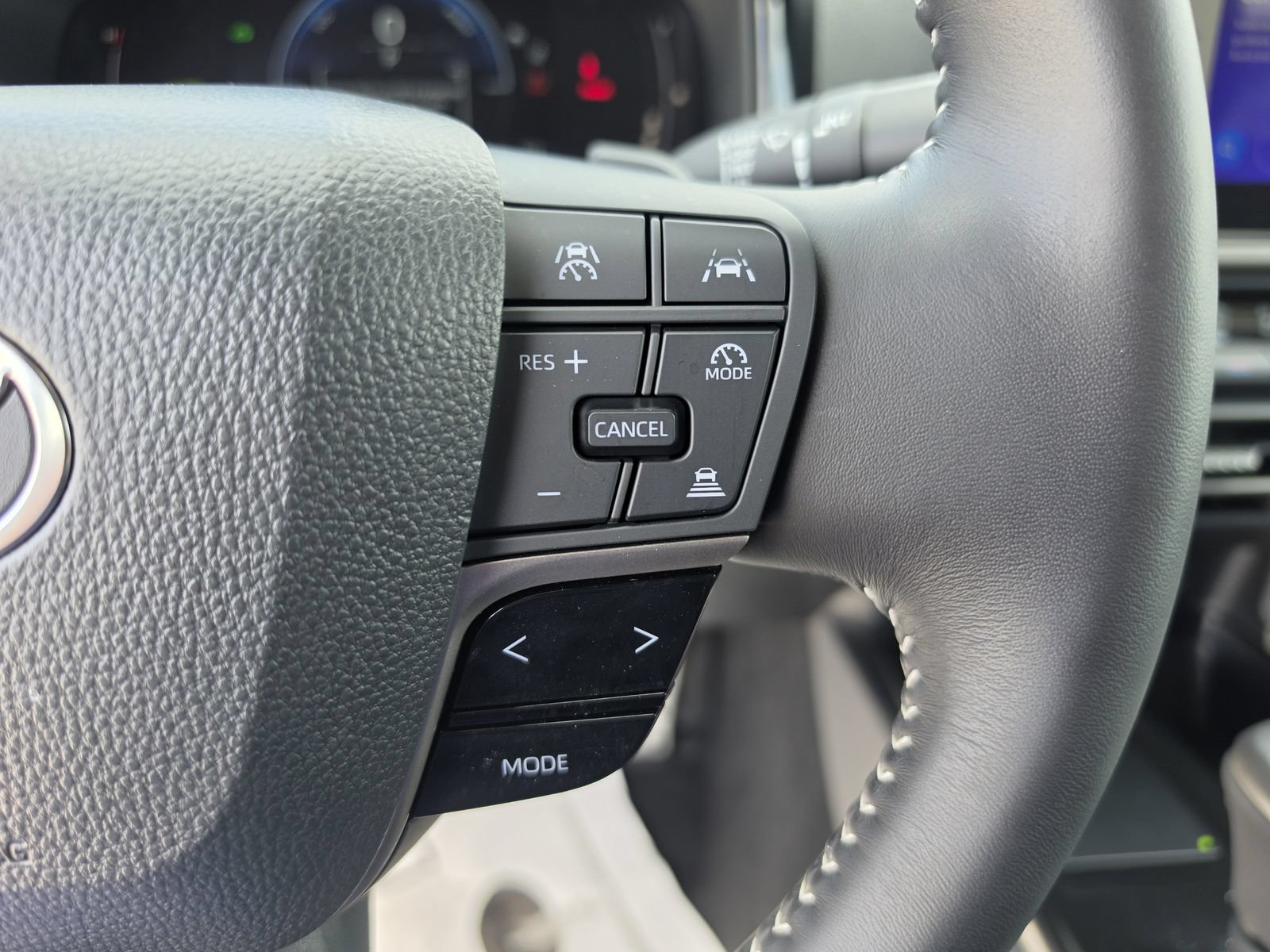 Used 2026 Toyota Camry SE w/ Convenience Package FWD image 29