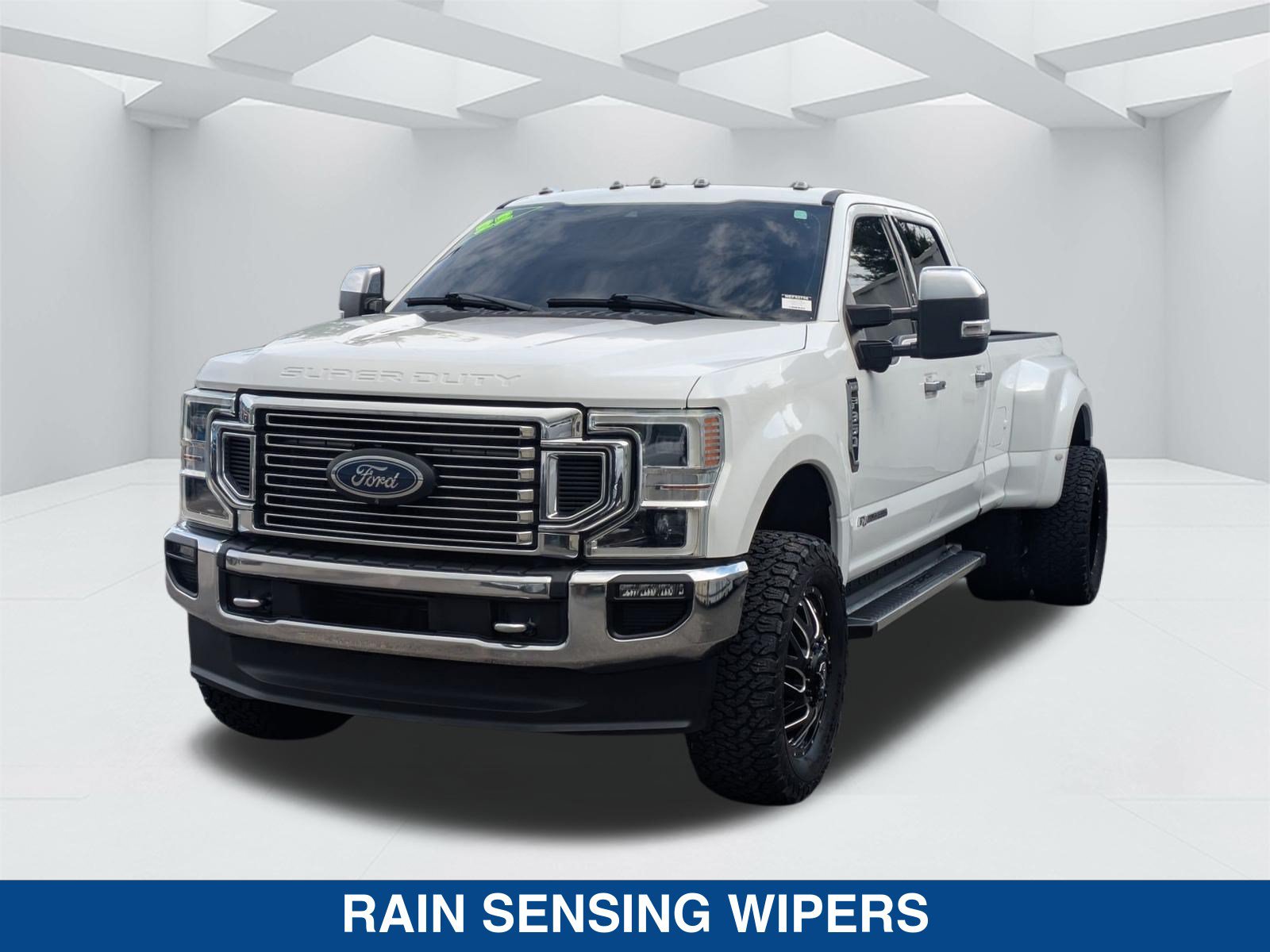 Used 2022 Ford F350 Lariat w/ Lariat Ultimate Package AWD/4WD image 8