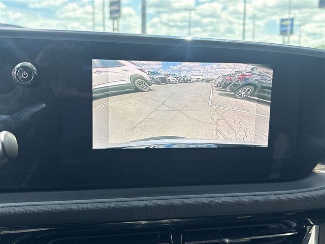 Certified 2025 Buick Envista Sport Touring w/ Convenience I Package FWD image 14