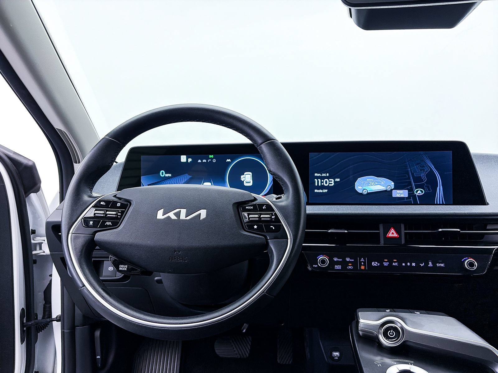 Used 2022 Kia EV6 Light RWD image 5