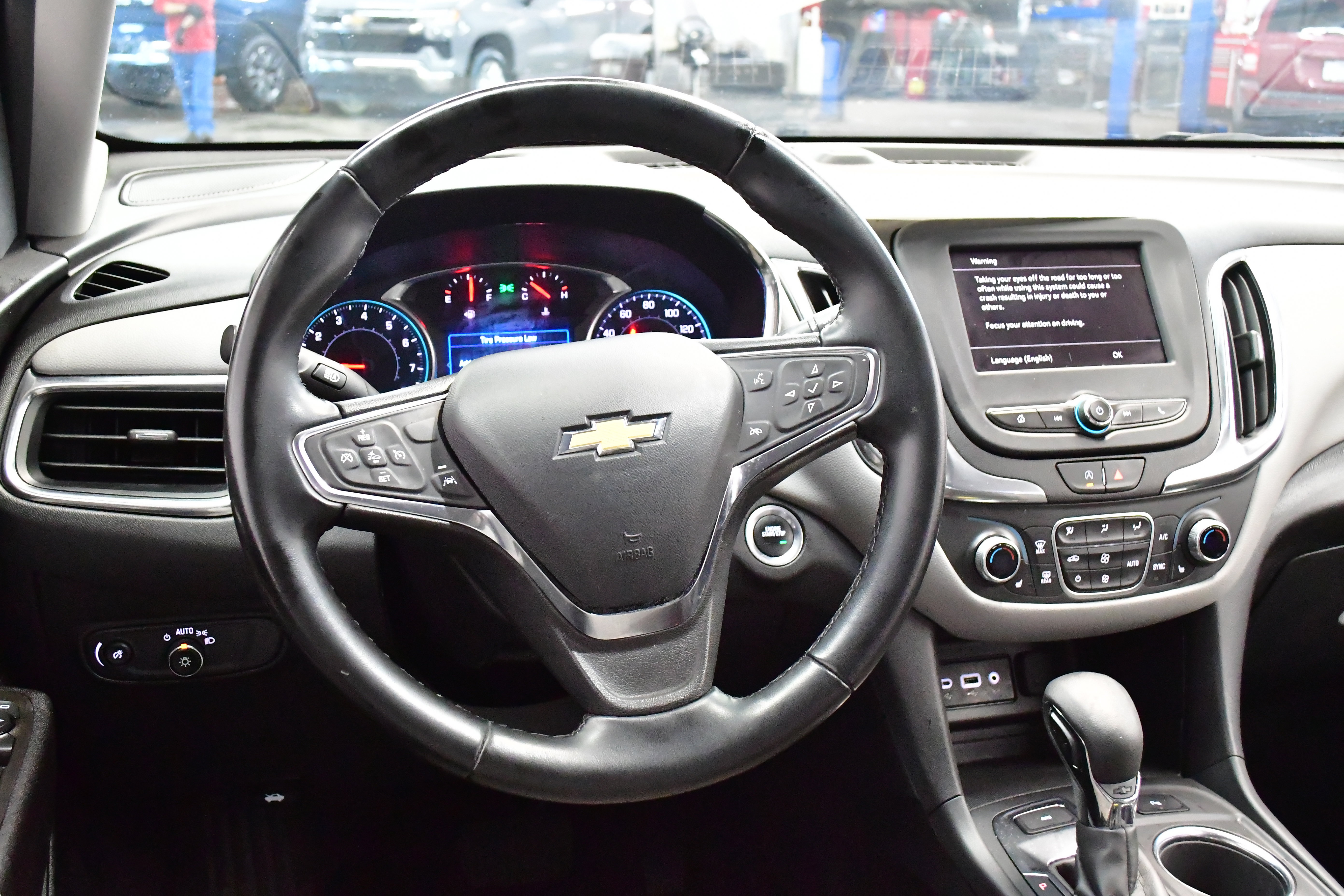 Used 2024 Chevrolet Equinox LT image 8