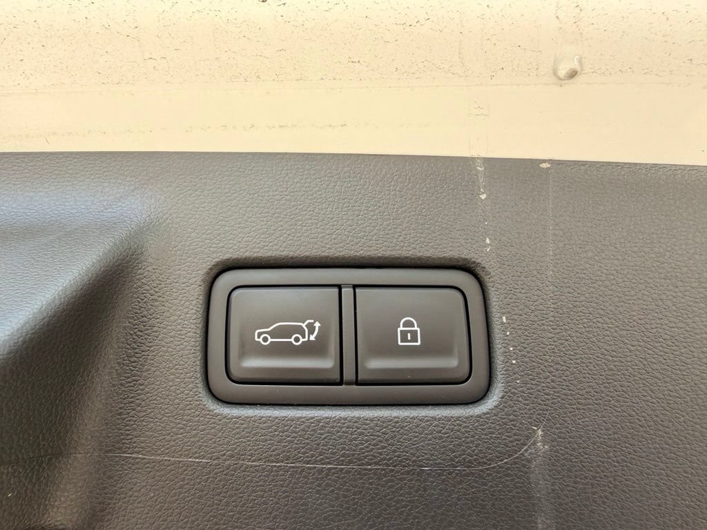 Used 2025 Hyundai Santa Fe SEL AWD/4WD image 43