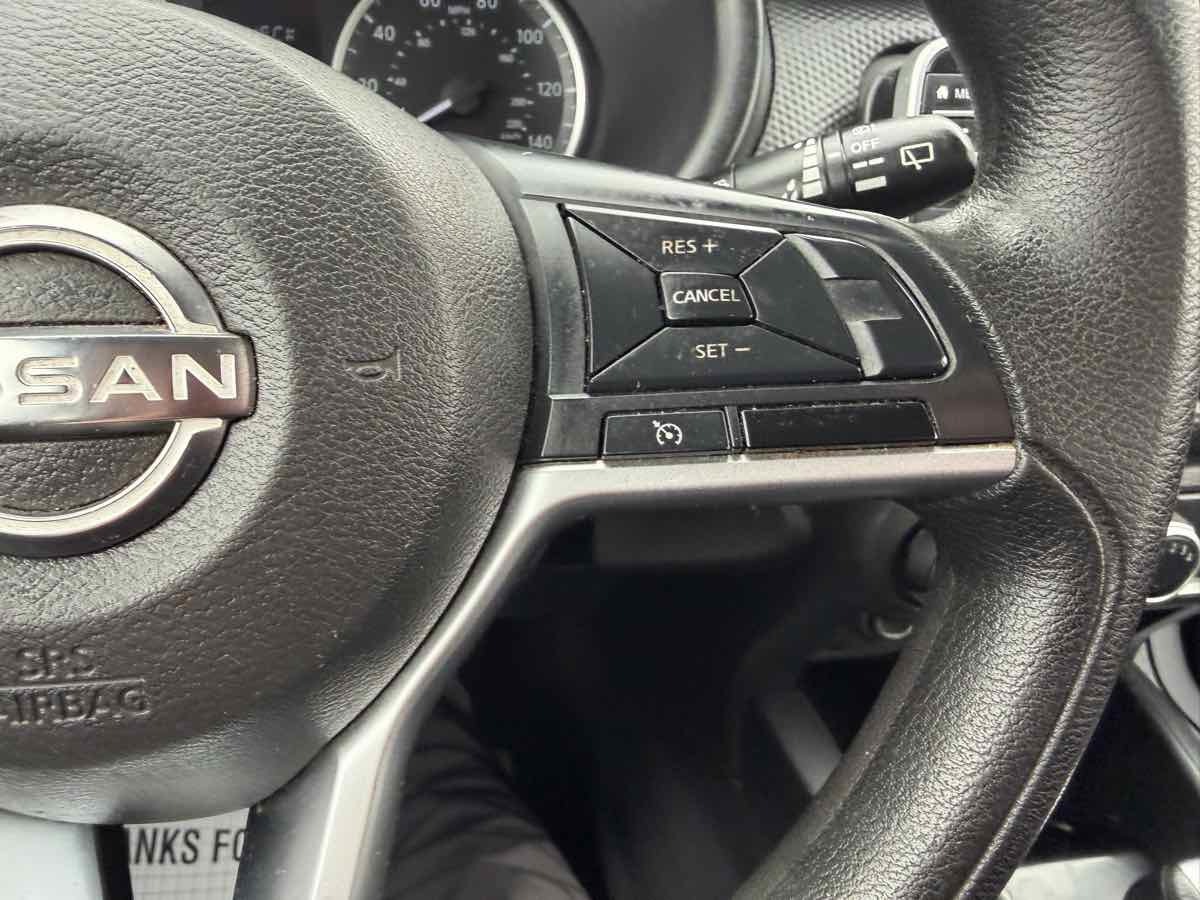Used 2022 Nissan Kicks S image 29