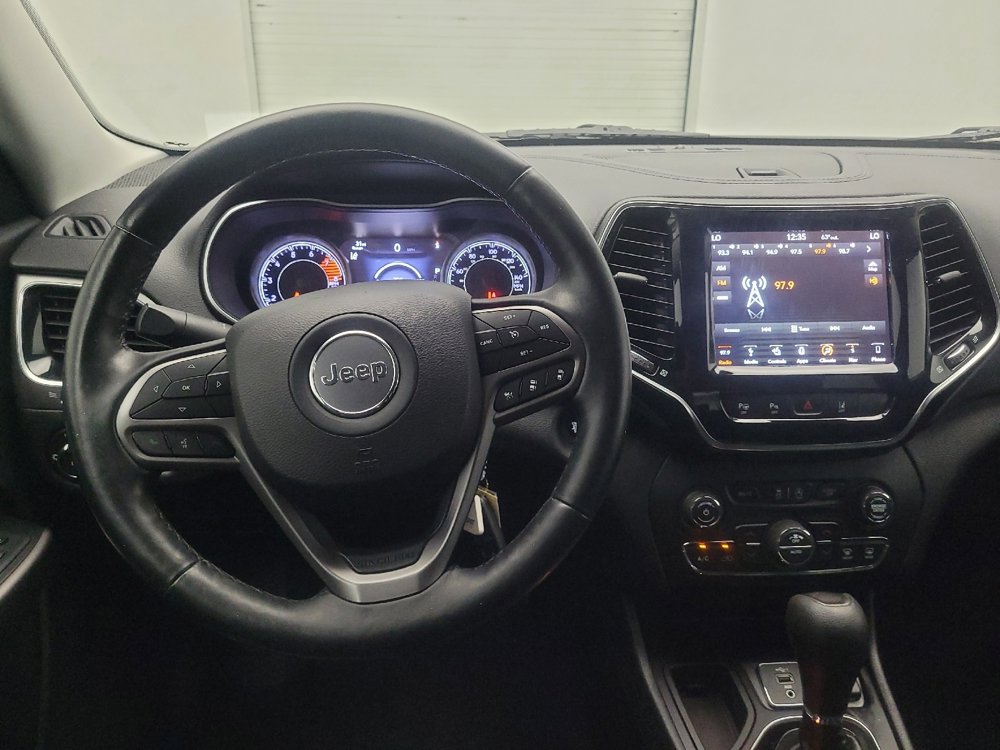 Used 2019 Jeep Cherokee Limited w/ Technology Group FWD image 22