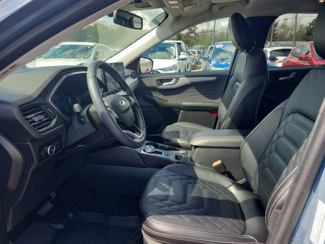 Certified 2024 Ford Escape Platinum w/ Premium Technology Package AWD/4WD image 15
