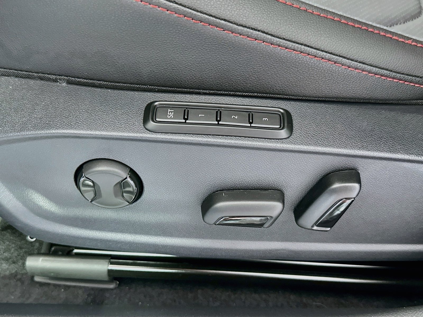 New 2027 Volkswagen Jetta GLI Autobahn FWD image 18