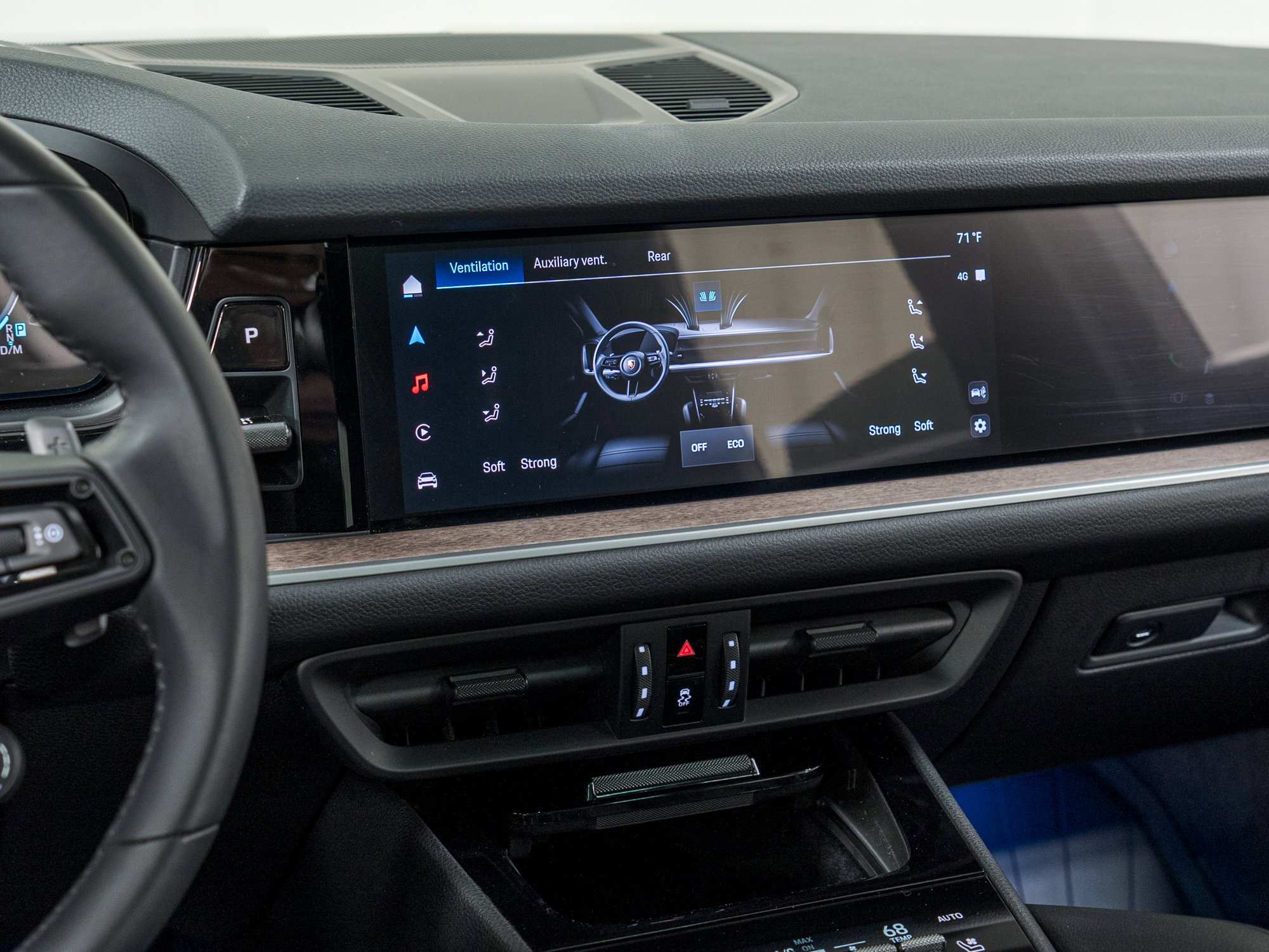 Certified 2025 Porsche Cayenne image 22