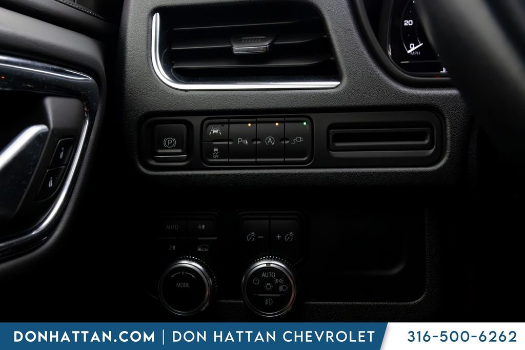 Used 2022 GMC Yukon SLE AWD/4WD image 10