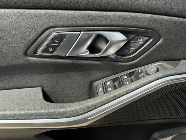 Used 2020 BMW 330i Sedan w/ Convenience Package RWD image 23