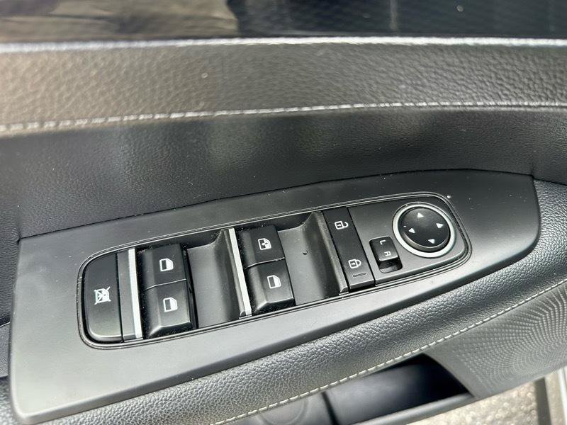 Used 2024 Kia Forte GT-Line w/ GT-Line Premium Package FWD image 8