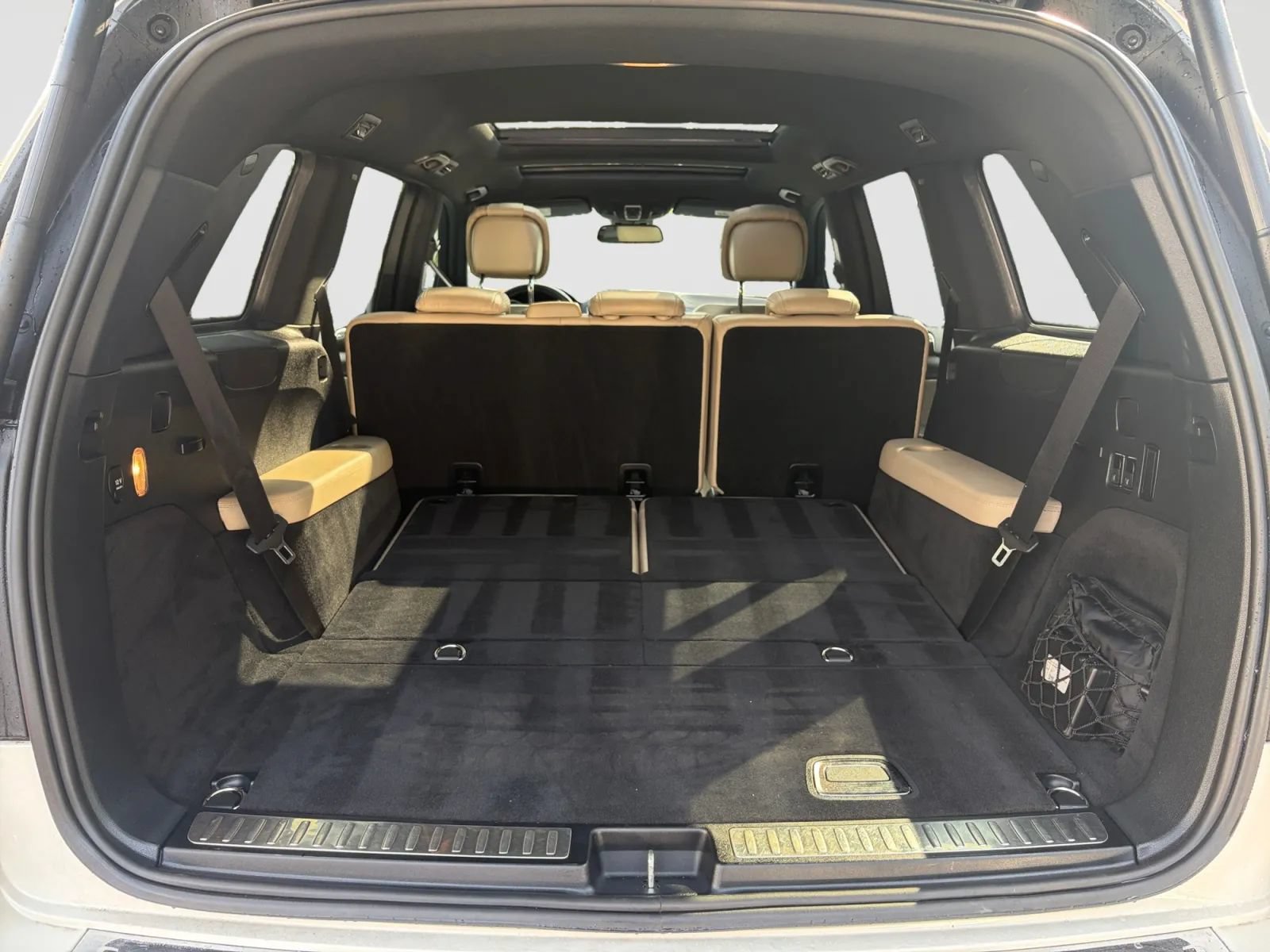 Used 2016 Mercedes-Benz GL 550 4MATIC image 17