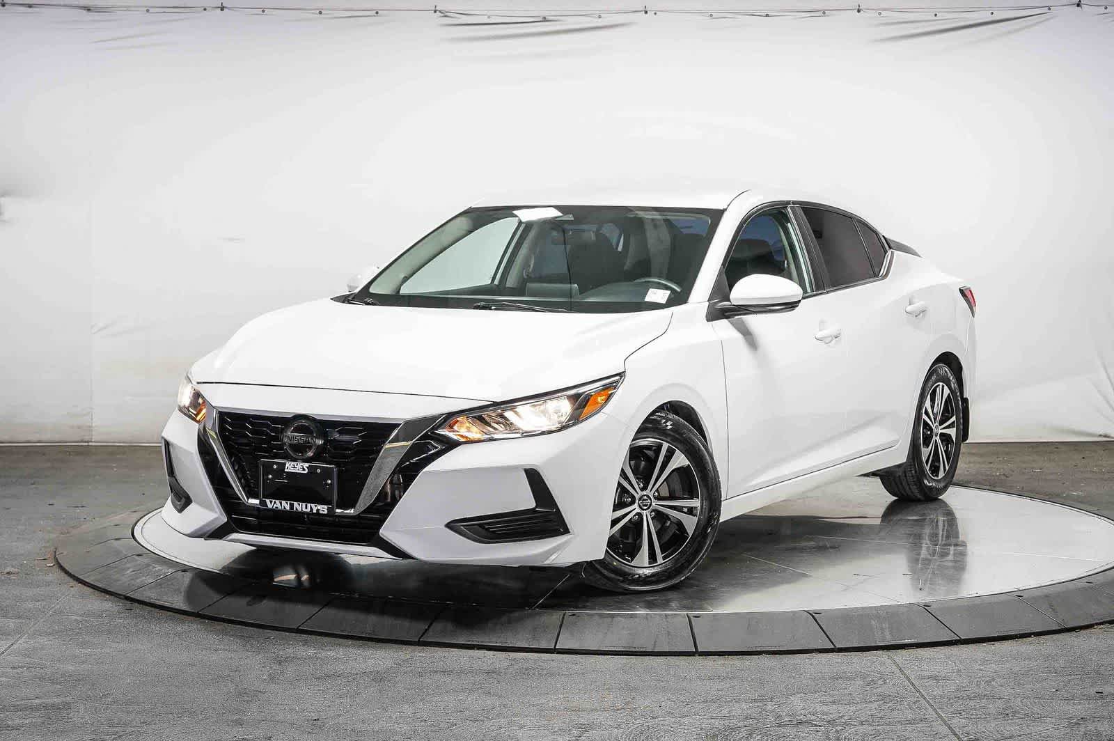 Used 2020 Nissan Sentra SV FWD image 1