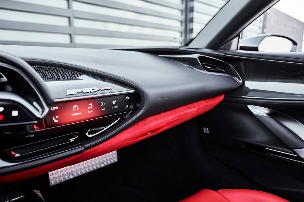 Used 2024 Ferrari SF90 Spider image 77