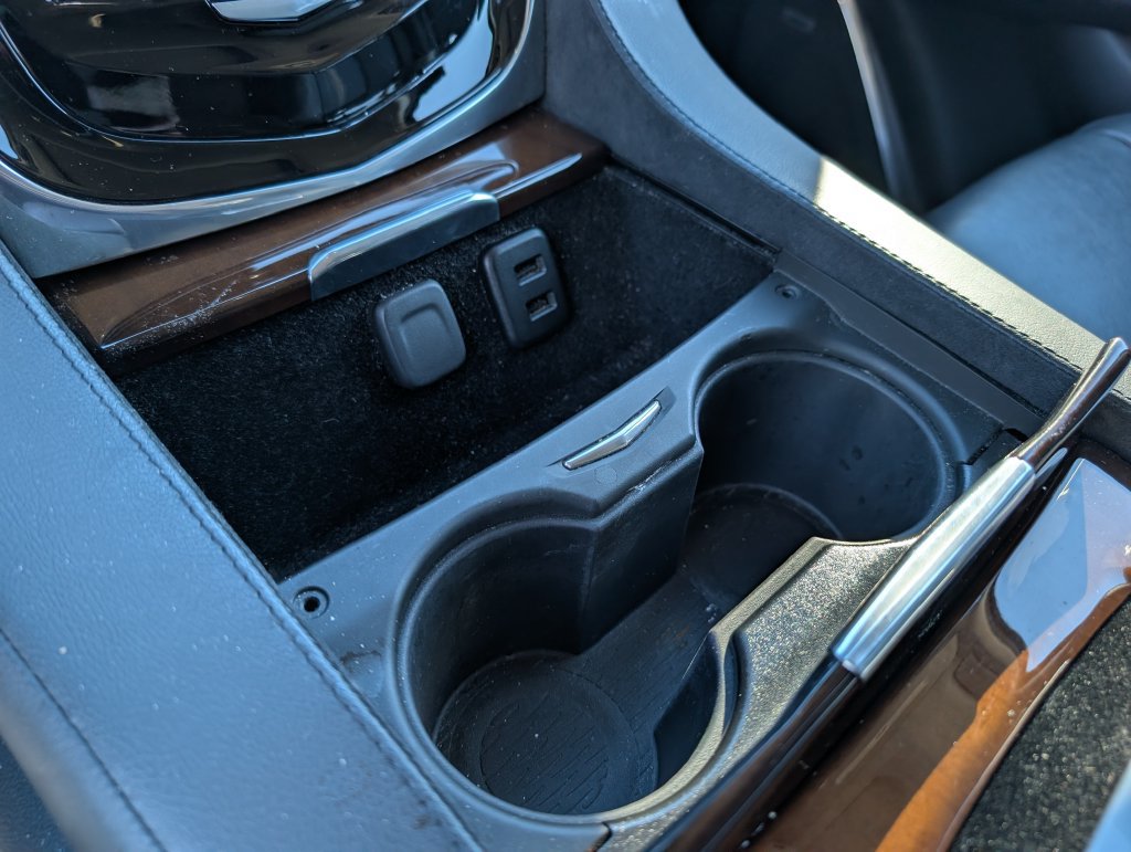 Used 2019 Cadillac Escalade Luxury AWD/4WD image 29