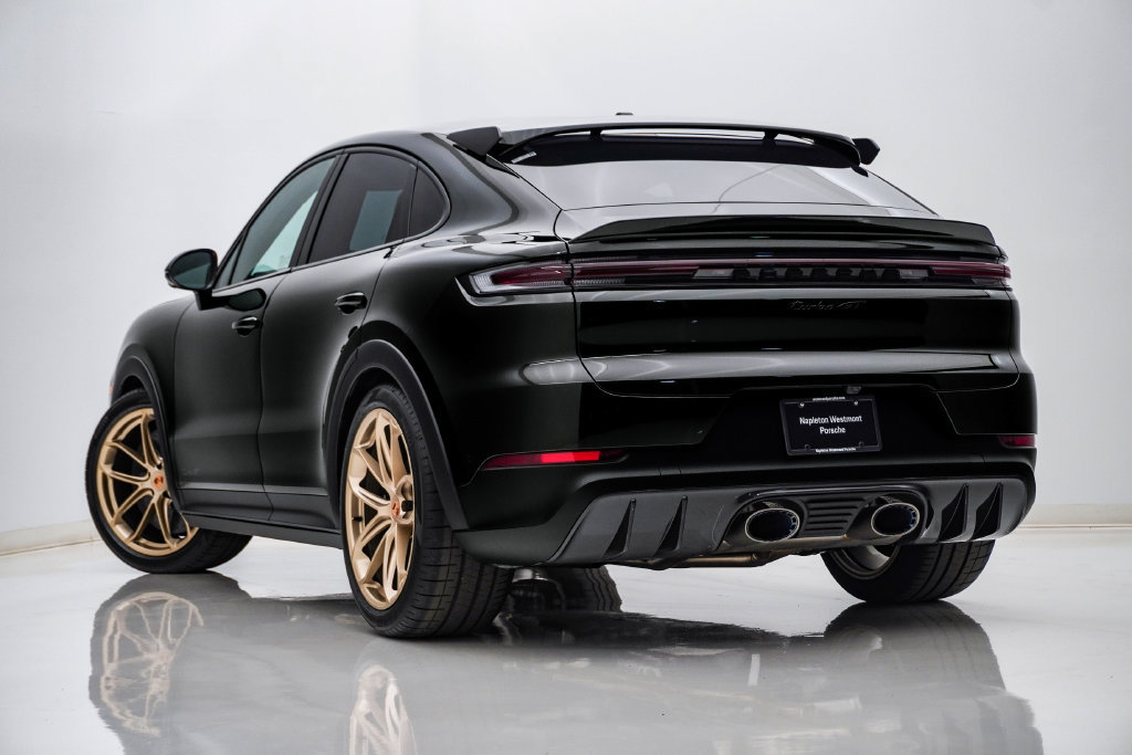 Used 2026 Porsche Cayenne Turbo GT AWD/4WD image 3