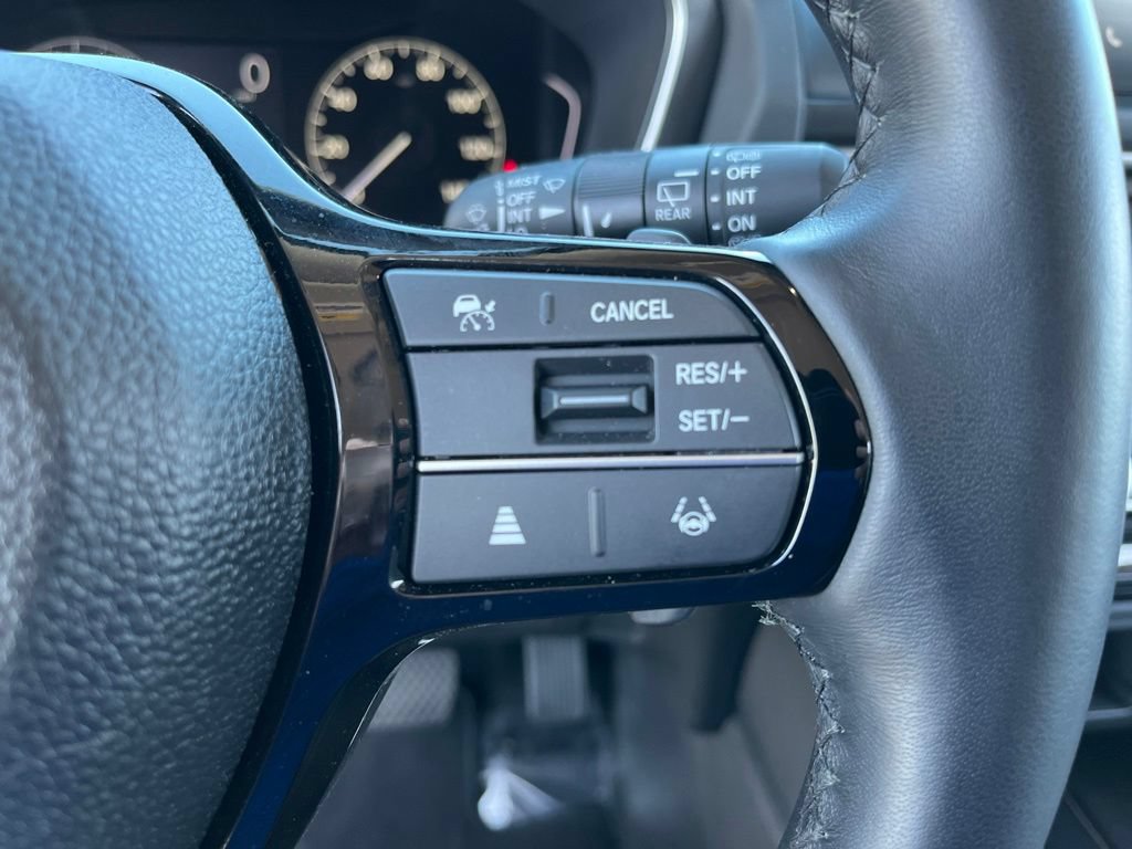 Certified 2025 Honda Pilot Touring image 23