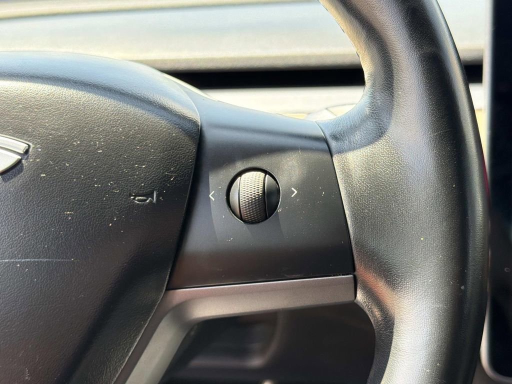 Used 2018 Tesla Model 3 Long Range image 10