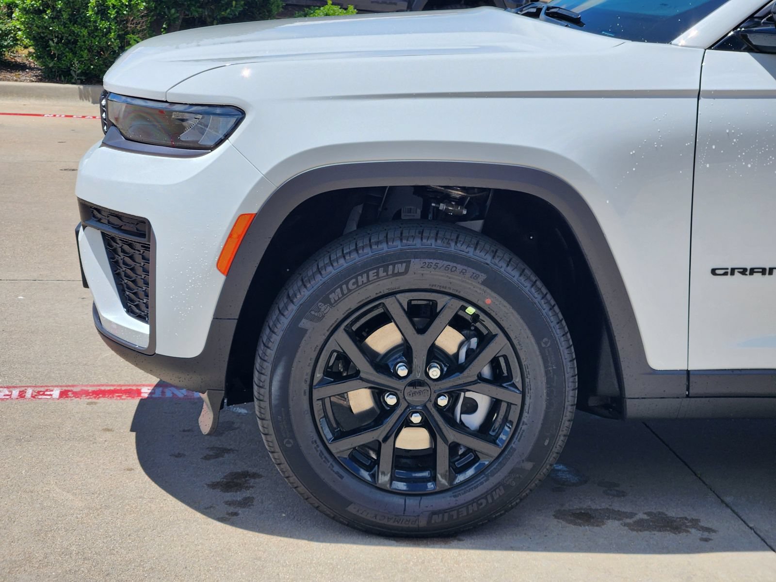 New 2026 Jeep Grand Cherokee Altitude RWD image 10