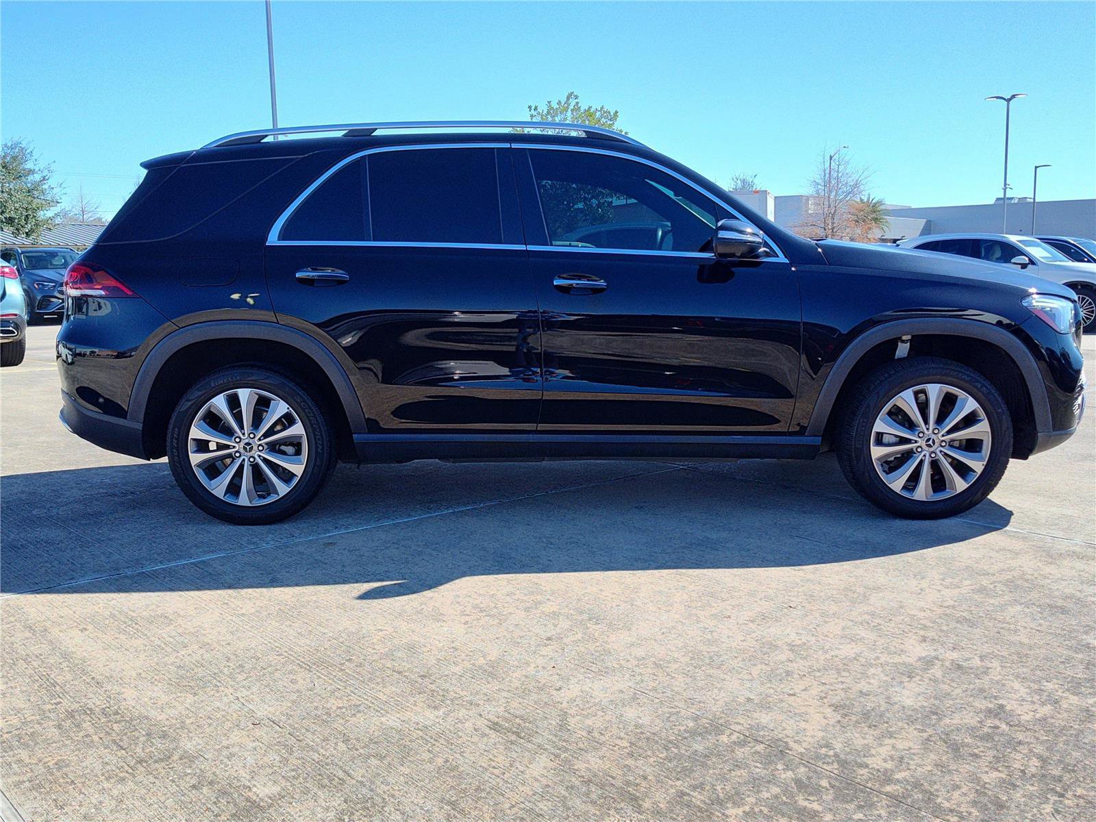 Used 2022 Mercedes-Benz GLE 350 4MATIC image 9