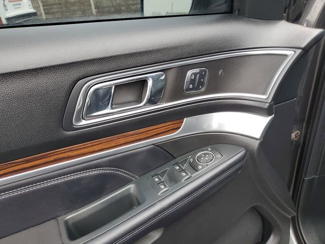 Used 2018 Ford Explorer Limited image 23