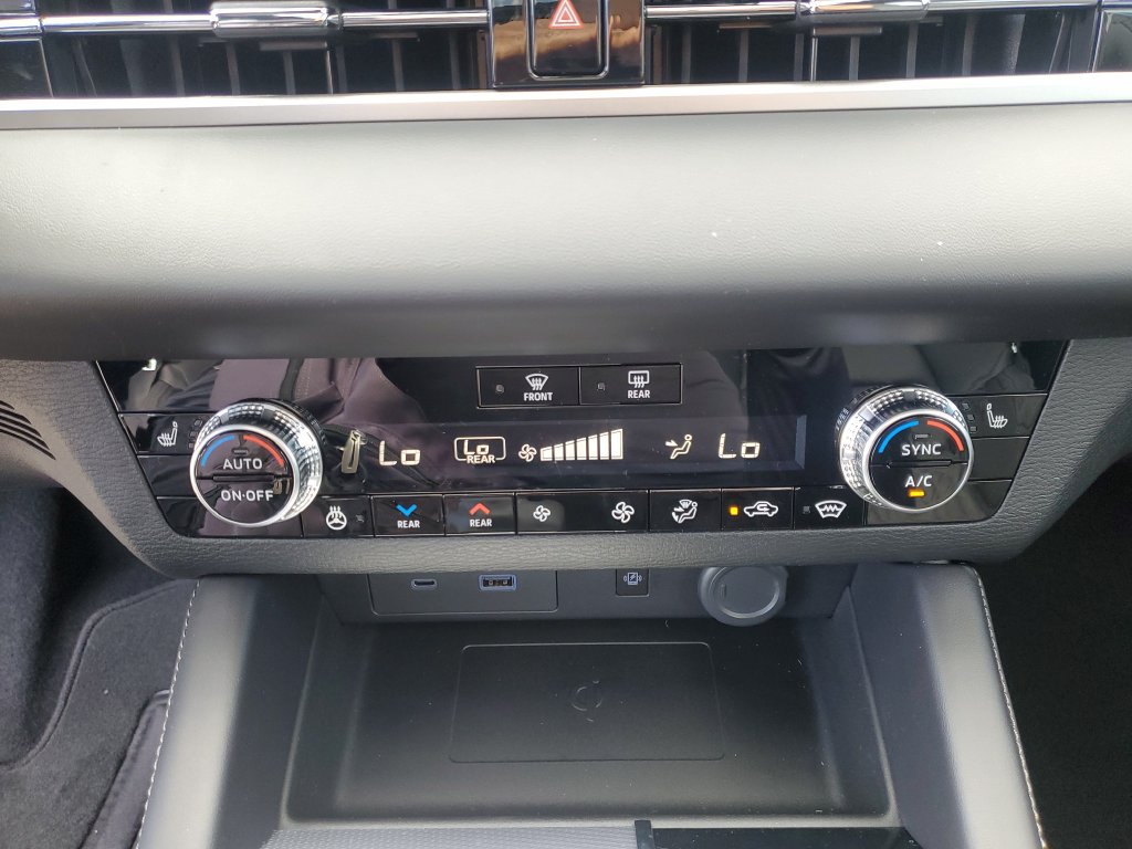 New 2026 Nissan Rogue Platinum AWD/4WD image 29