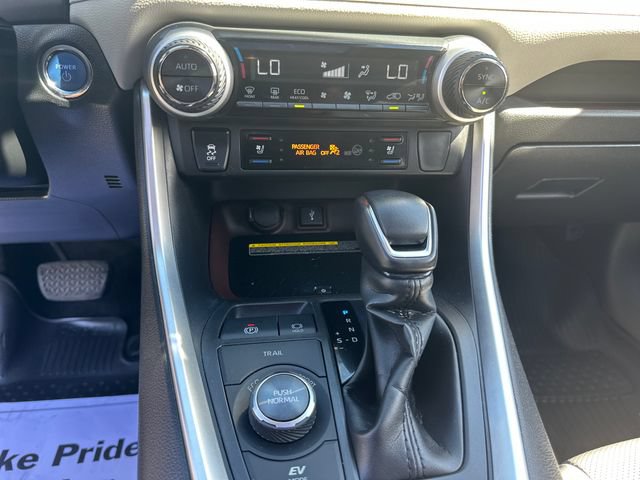 Used 2021 Toyota RAV4 Limited AWD/4WD image 16
