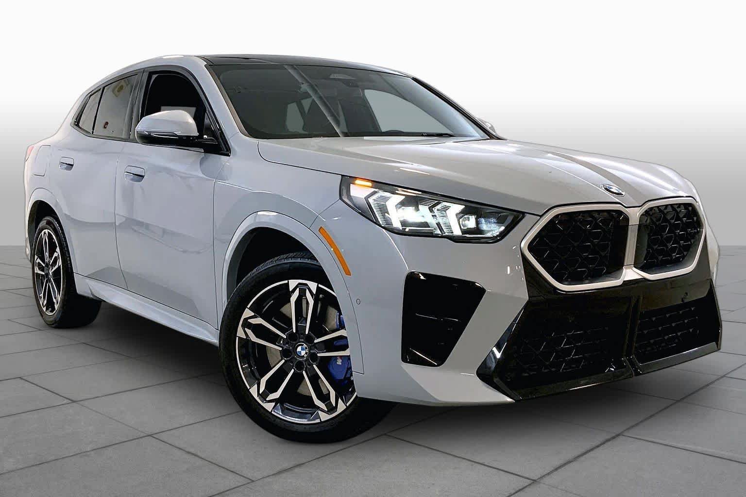 Used 2024 BMW X2 xDrive28i w/ M Sport Package AWD/4WD image 2