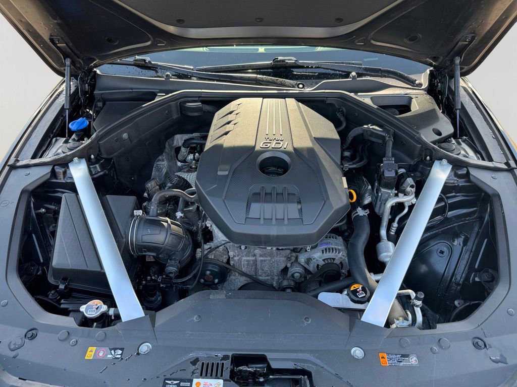 Used 2023 Genesis G70 2.0T w/ Sport Prestige Package image 9