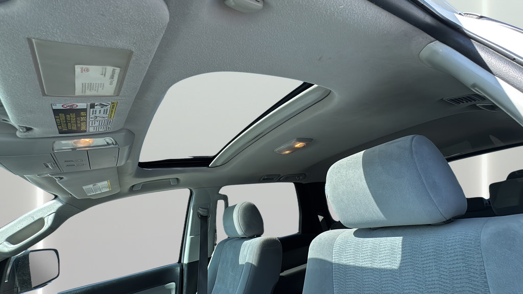 Used 2015 Toyota Sequoia SR5 RWD image 32