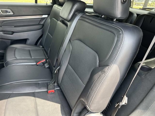 Used 2019 Ford Explorer Limited image 12