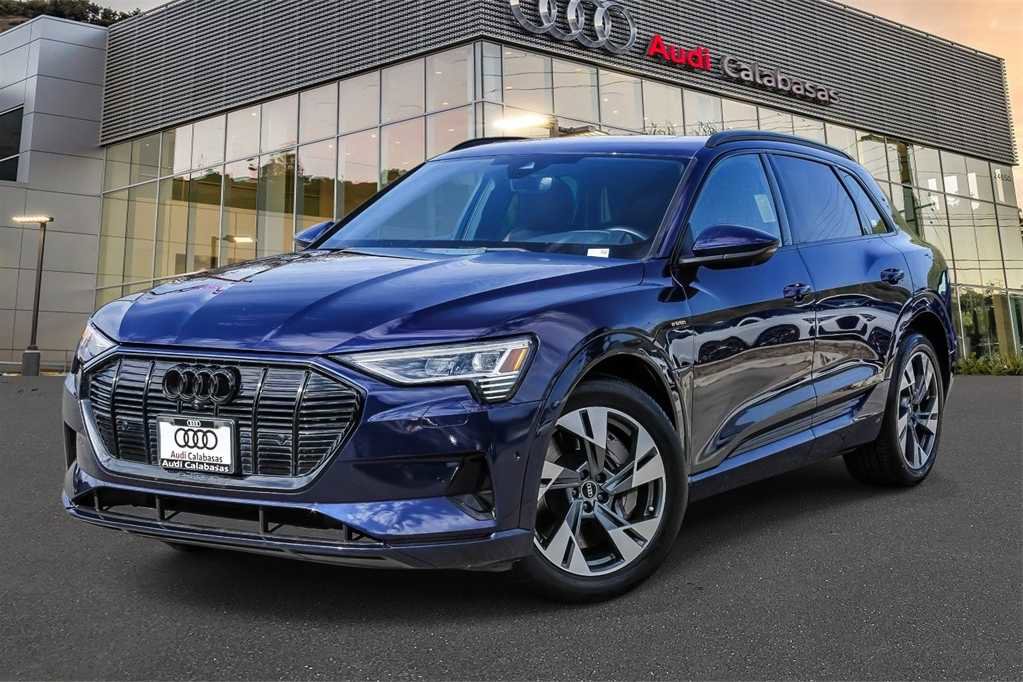 Used 2022 Audi e-tron Premium w/ Convenience Plus Package