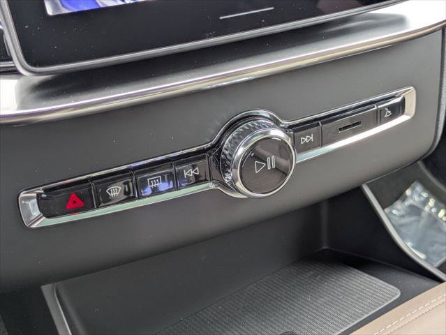 New 2026 Volvo XC90 T8 Plus w/ Protection Package AWD/4WD image 10