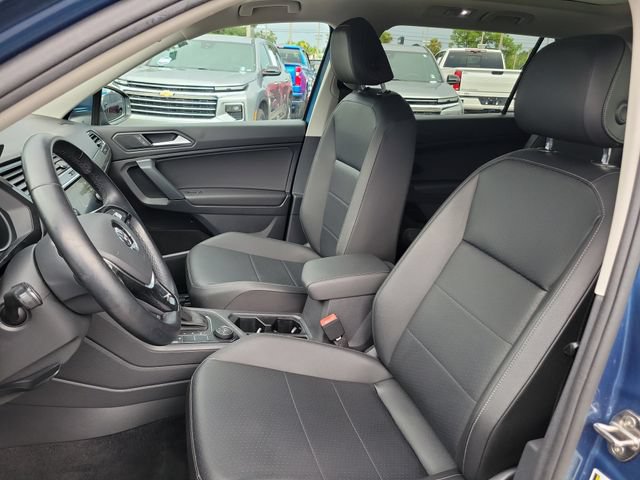 Used 2019 Volkswagen Tiguan SE w/ Panoramic Sunroof Package AWD/4WD image 19