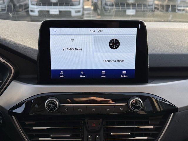 Used 2020 Ford Escape SE image 3