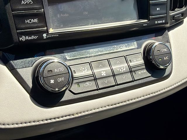 Used 2018 Toyota RAV4 XLE image 32